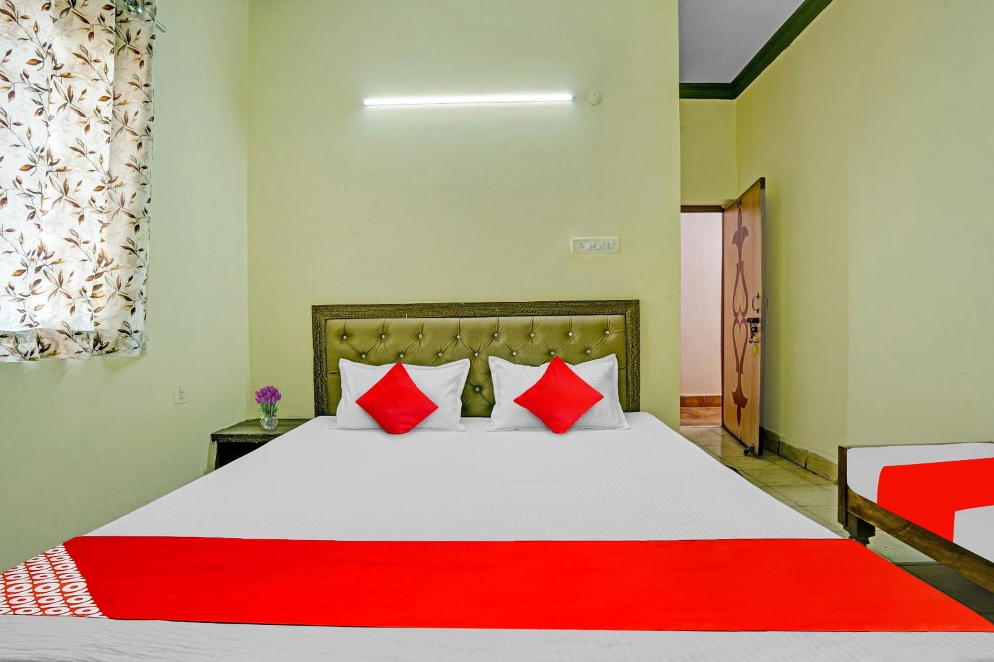 Rāipur Hotel O B N Palace מראה חיצוני תמונה